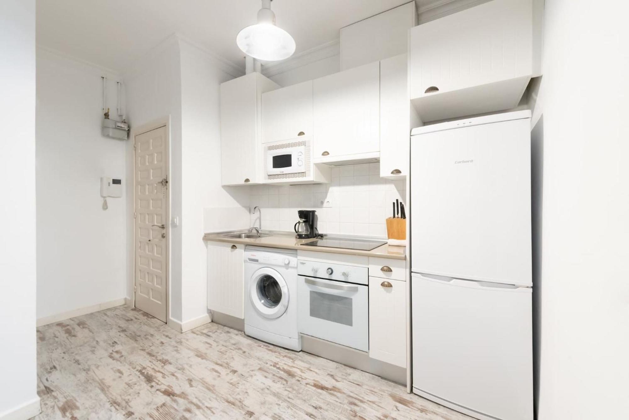 Apartamentos Day Madrid Plaza De Espana Centro Gran Via Sol Malasana Εξωτερικό φωτογραφία