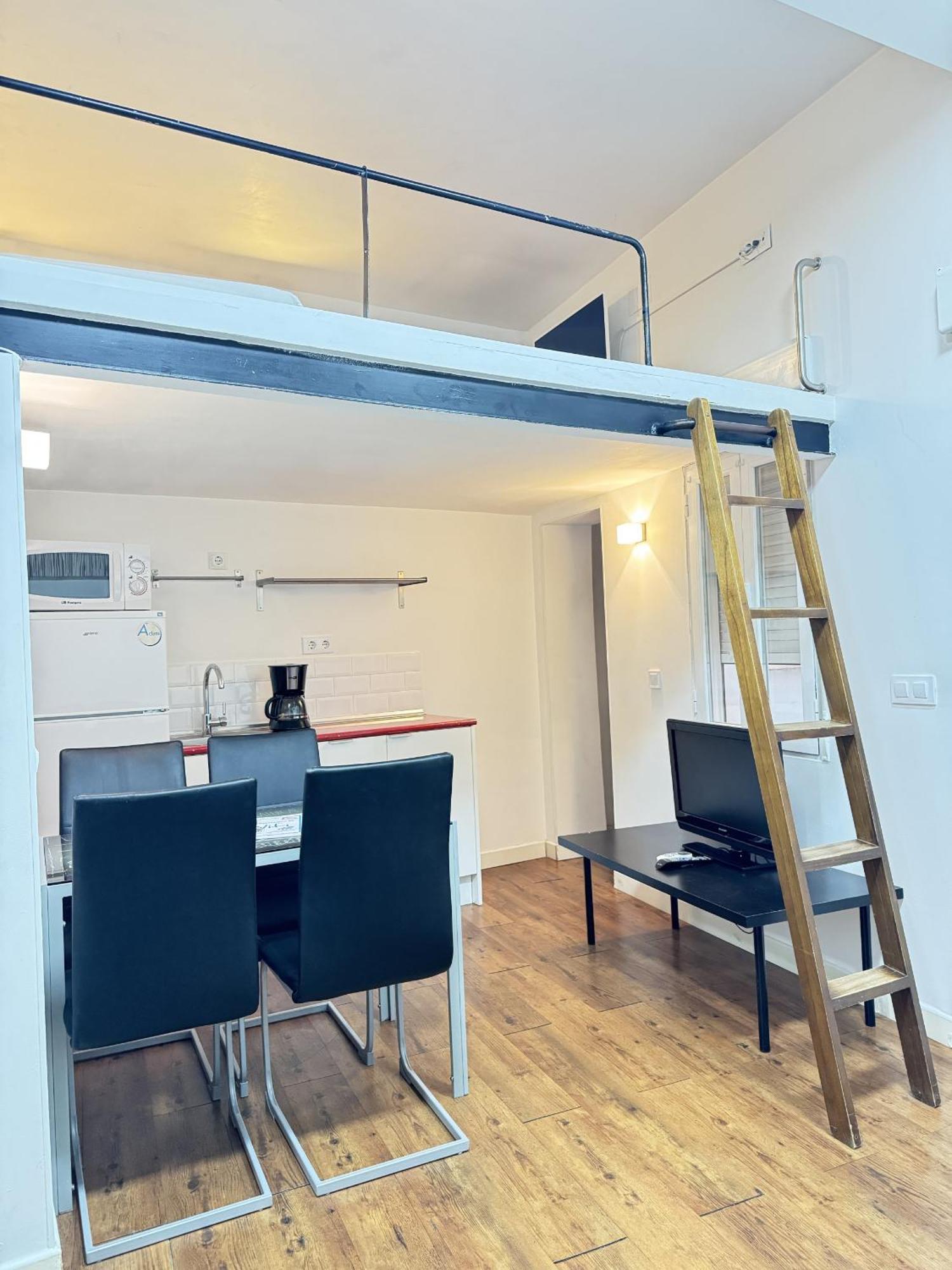 Apartamentos Day Madrid Plaza De Espana Centro Gran Via Sol Malasana Εξωτερικό φωτογραφία